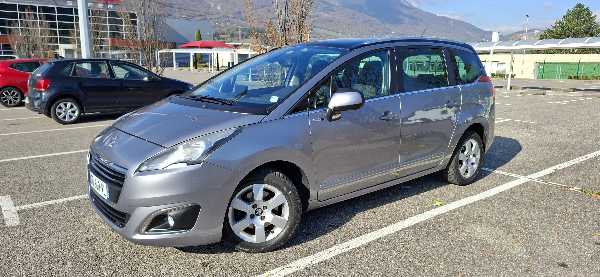 Peugeot 5008 (2) 1.6 BLUEHDI 120 STYLE EAT6 7PL