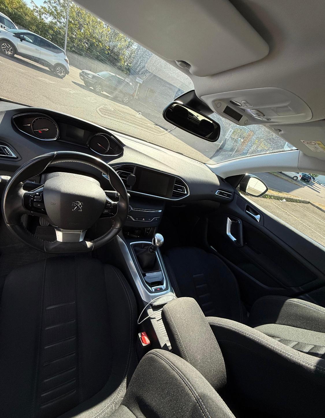 Peugeot 308 II 1.6 E-HDI 115 ALLURE