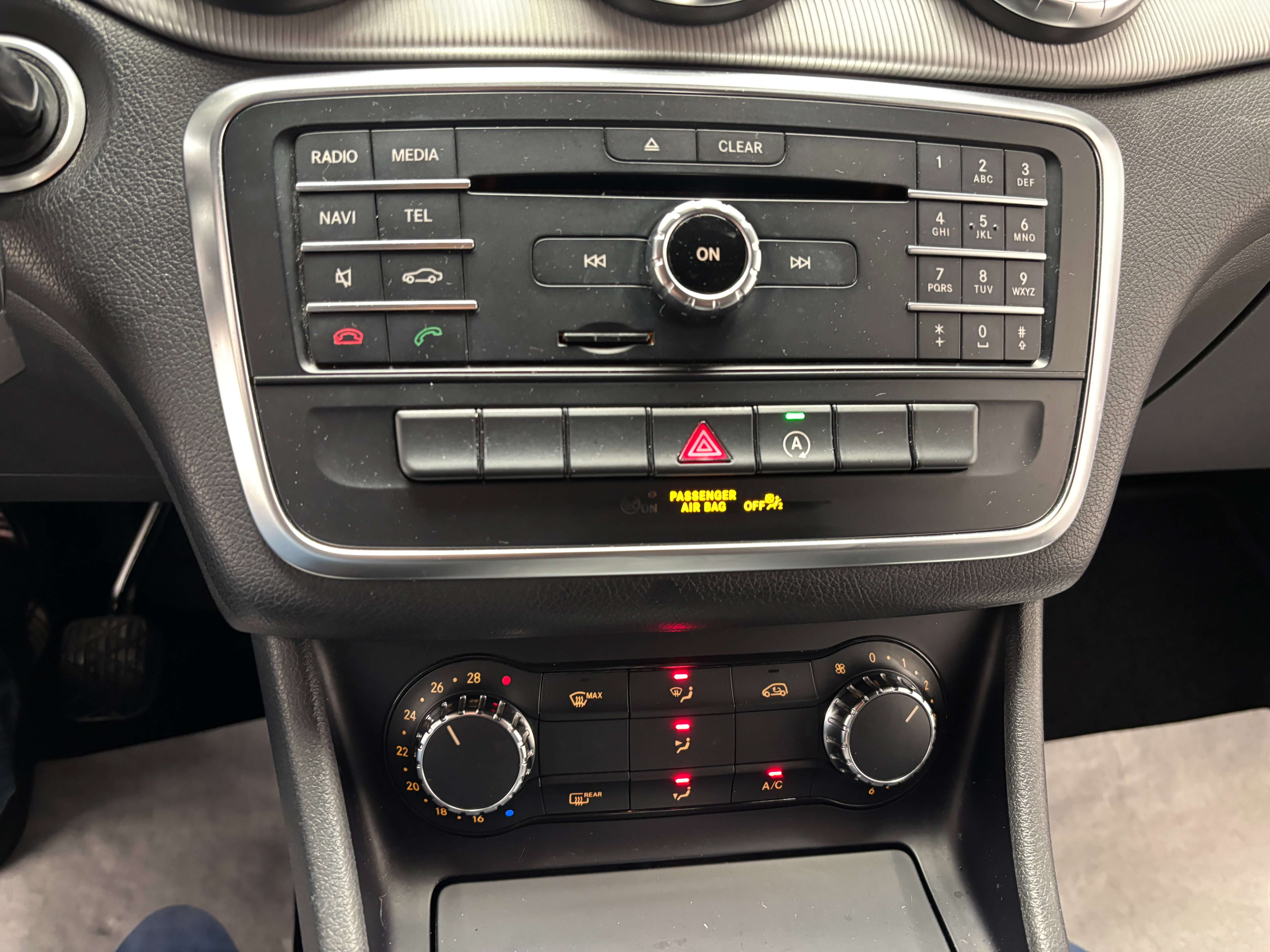 Mercedes-Benz CLA 180 d *PACK AMG*XENON*LED AMBIANCE*CAMERA*GARANTIE*