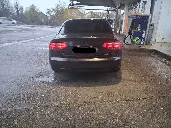 Audi A4 IV V6 3.0 TDI 240 DPF AMBITION LUXE QUATTRO TIPTRONIC