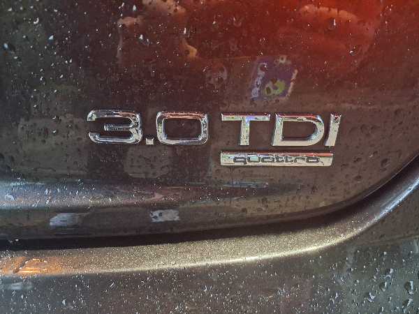 Audi A4 IV V6 3.0 TDI 240 DPF AMBITION LUXE QUATTRO TIPTRONIC