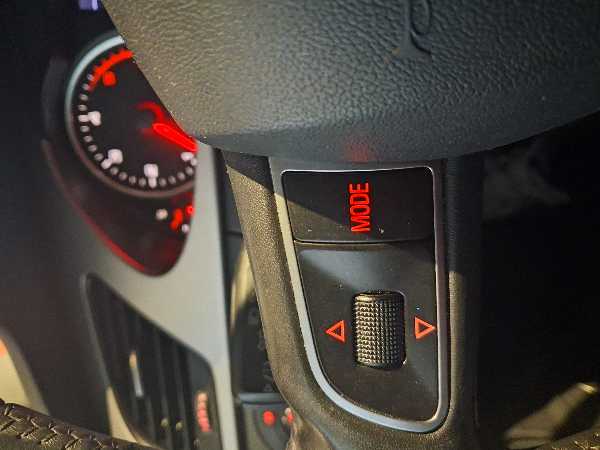 Audi A4 IV V6 3.0 TDI 240 DPF AMBITION LUXE QUATTRO TIPTRONIC