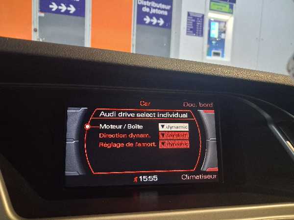Audi A4 IV V6 3.0 TDI 240 DPF AMBITION LUXE QUATTRO TIPTRONIC