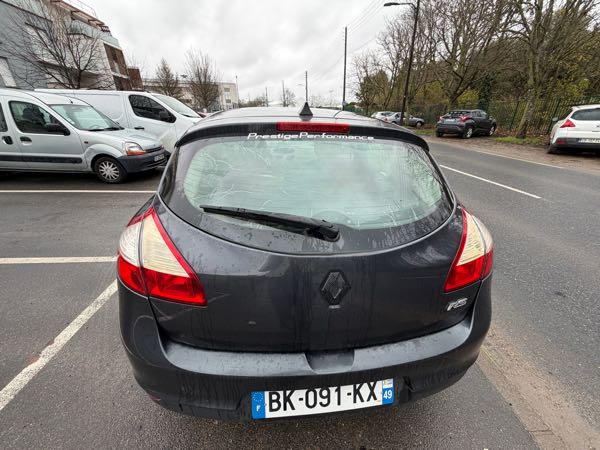 Renault Megane III (2) 1.5 DCI 90 FAP AUTHENTIQUE ECO2
