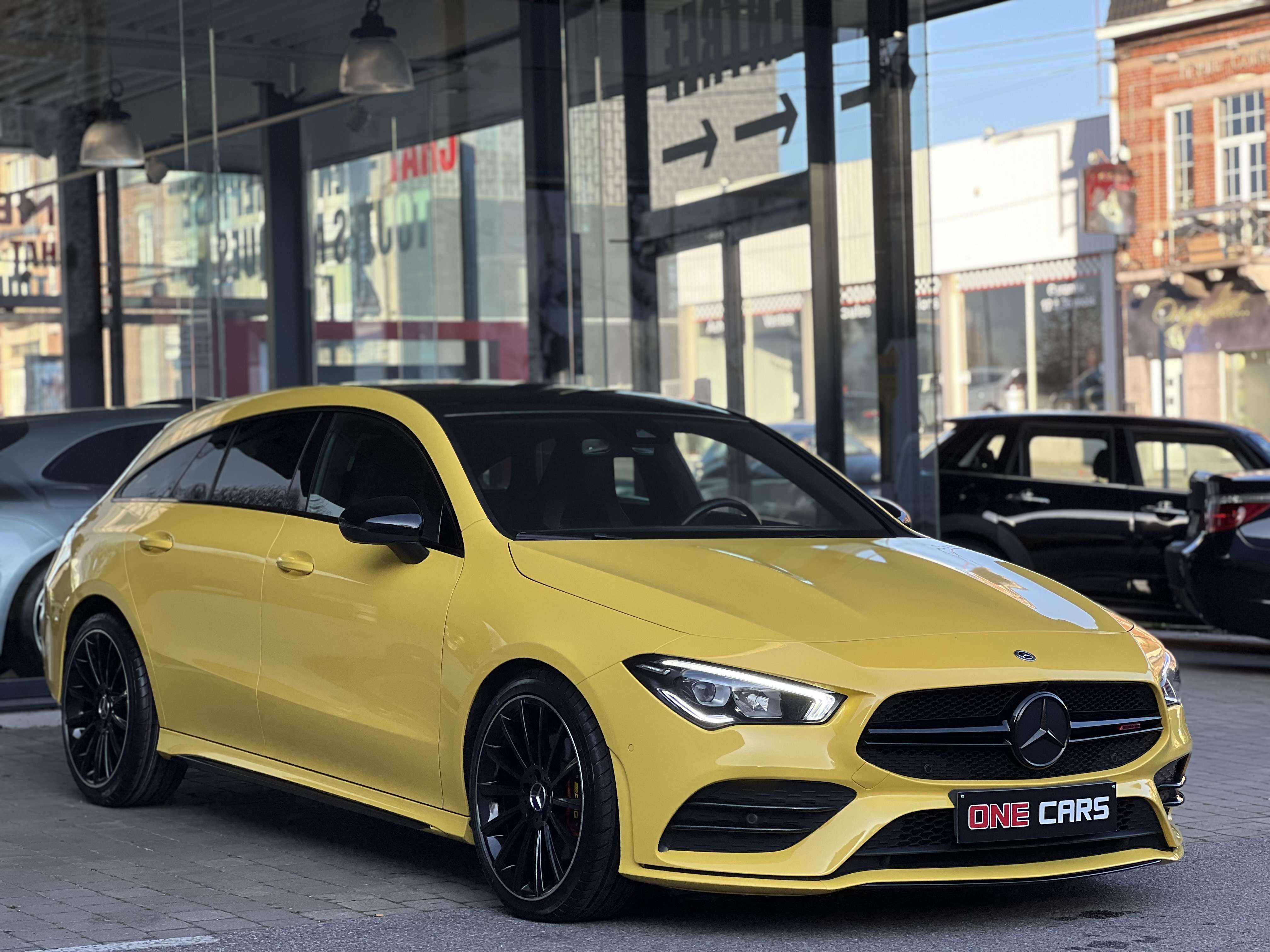 Mercedes-Benz CLA 200 CDi PACK AMG COCKPIT-CAMERA-BIXENON-CUIR-GPS-JA19