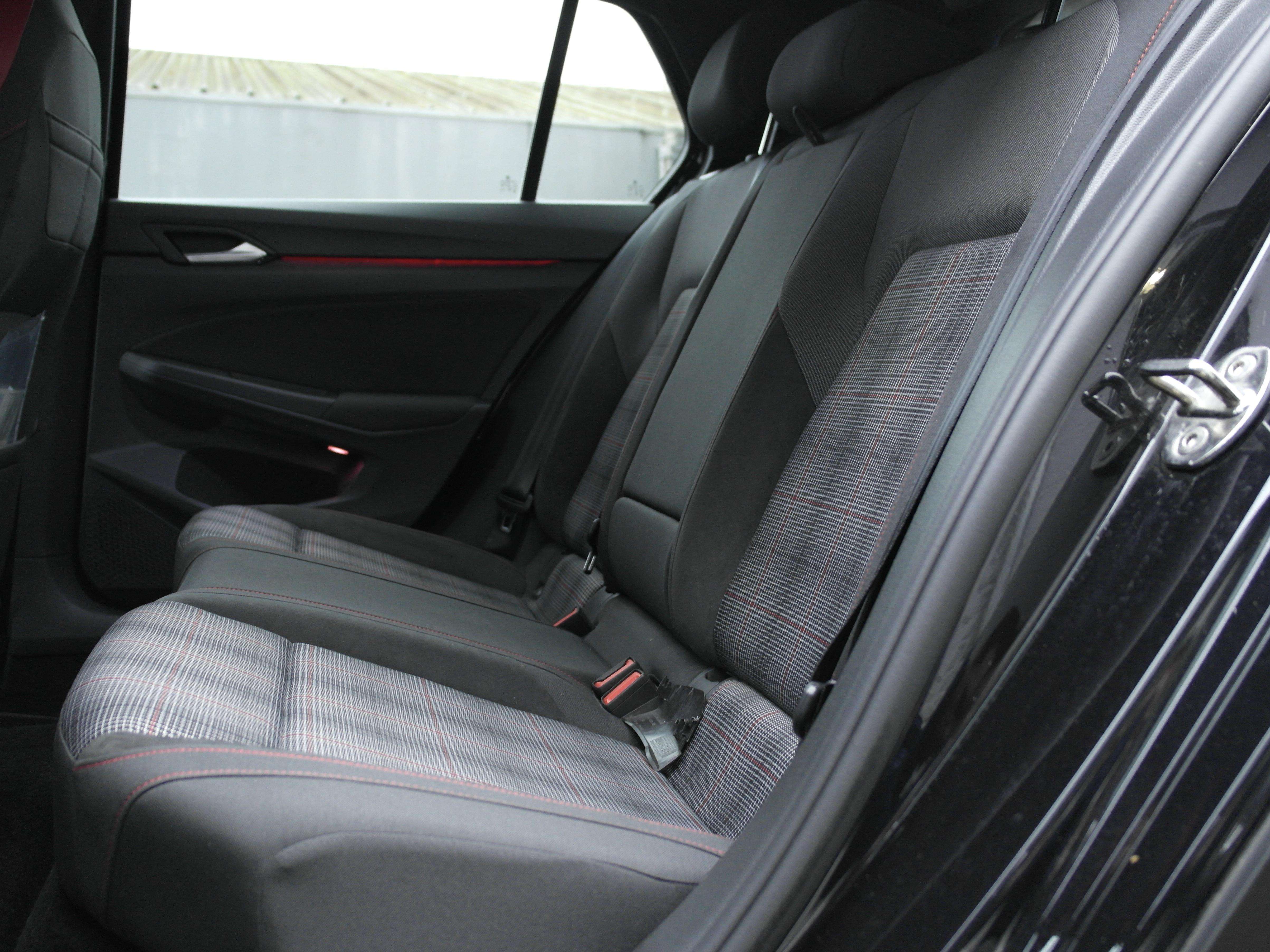 Volkswagen Golf GTI Golf 2.0 TSI GTI OPF DSG Covering noir