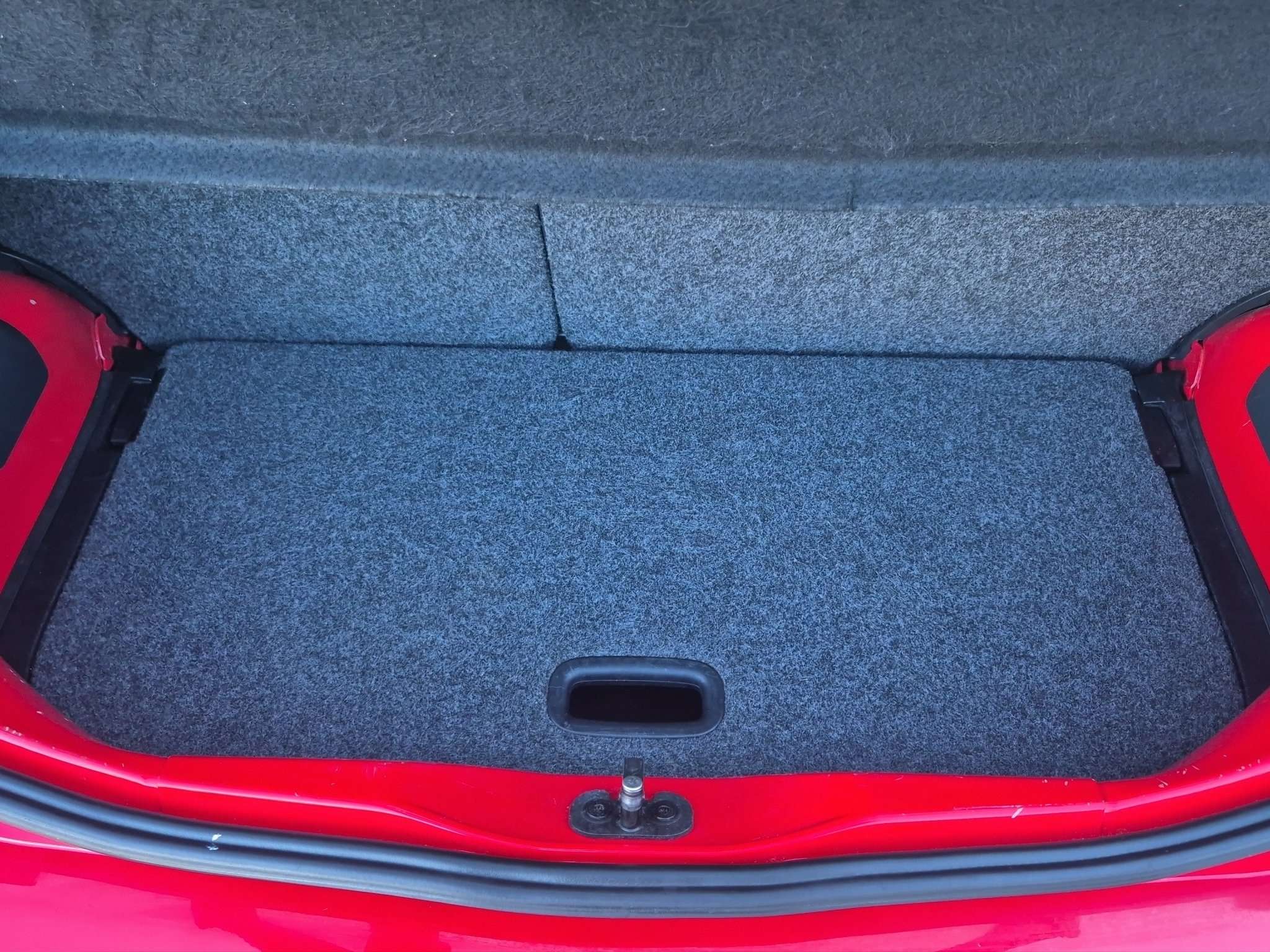 Volkswagen up! 1.0i Club up! - Petit Budget et Economique à l'Usage - Garantie 12 Mois avec Entretien Effectué - Dispo - Zone LEZ Ok