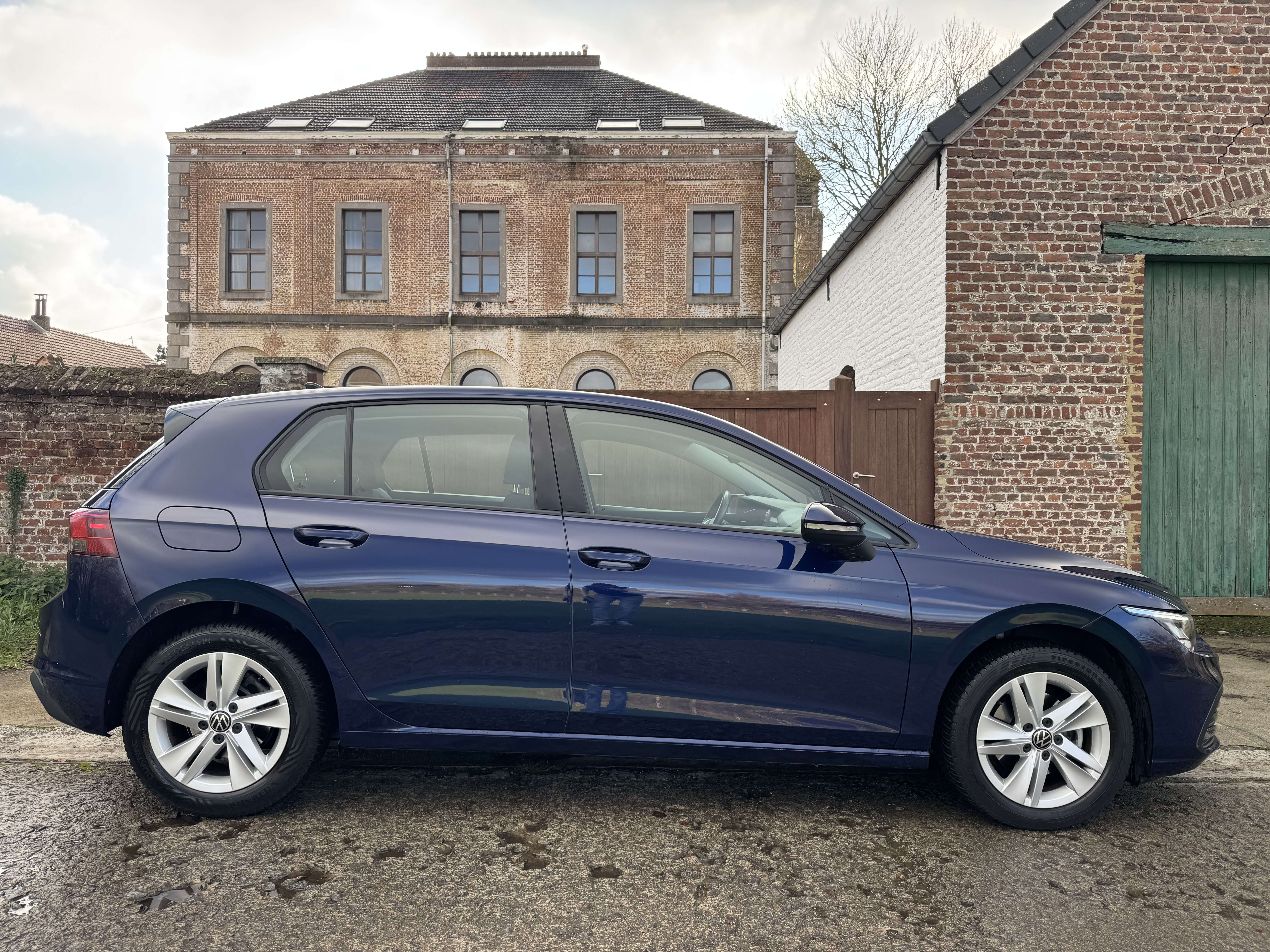 Volkswagen Golf 1.0 eTSI OPF DSG *CARPLAY*GPS*PDC*