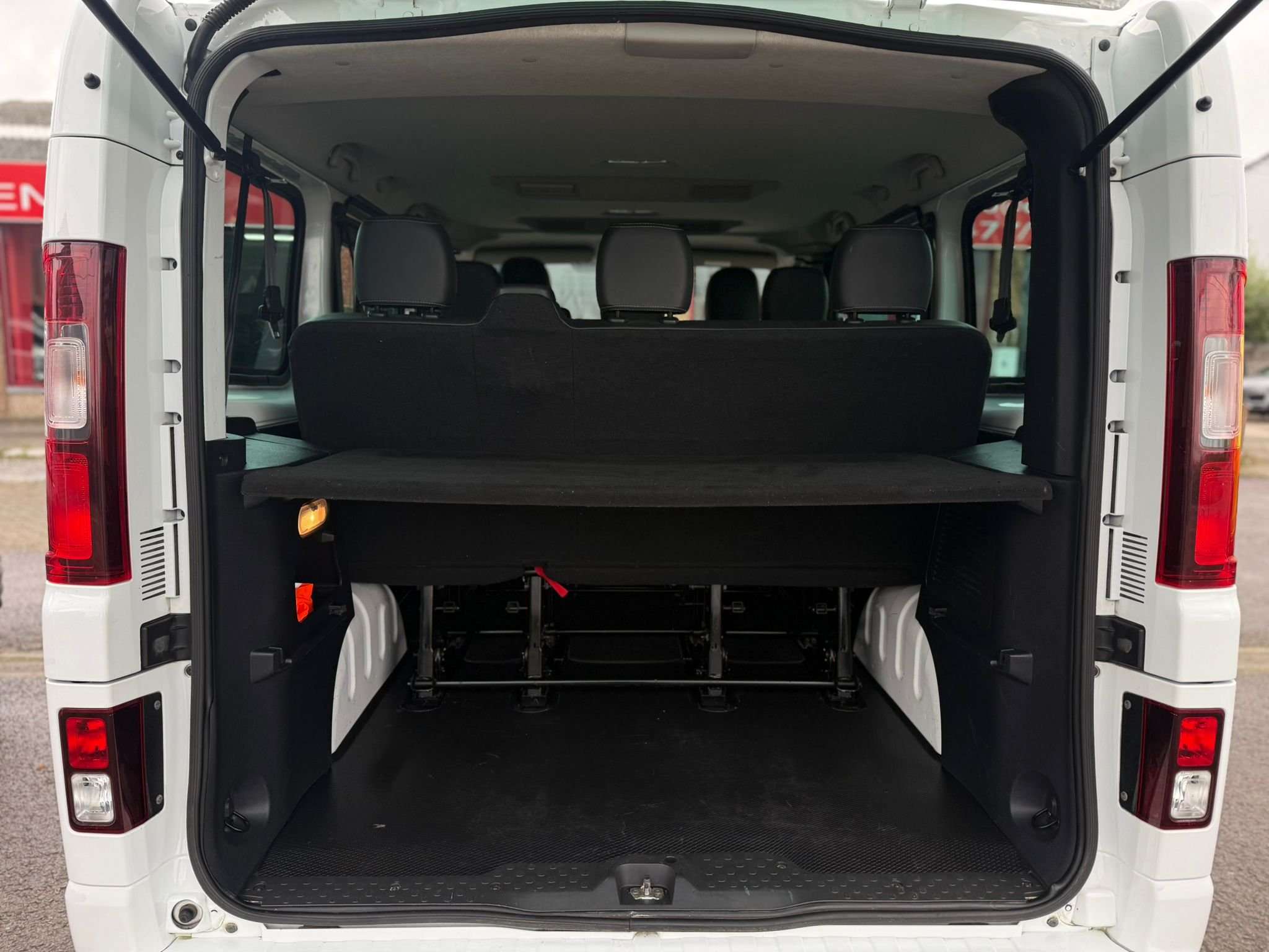 Opel Vivaro 1.6 CDTi BITURBO 145CV 8PLACES SPORT EDITION