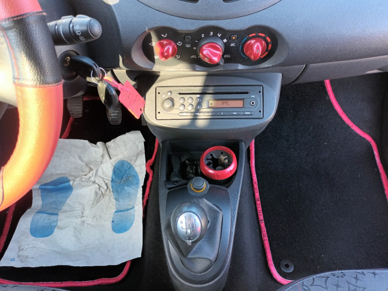 Renault TWINGO II 1.2 16V 75CH RIP CURL