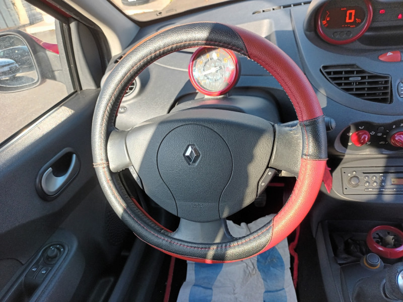 Renault TWINGO II 1.2 16V 75CH RIP CURL