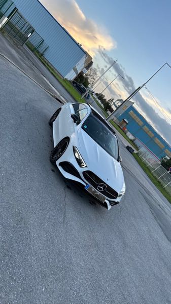 Mercedes-Benz Classe A IV BERLINE 180 D BUSINESS LINE 8G-DCT