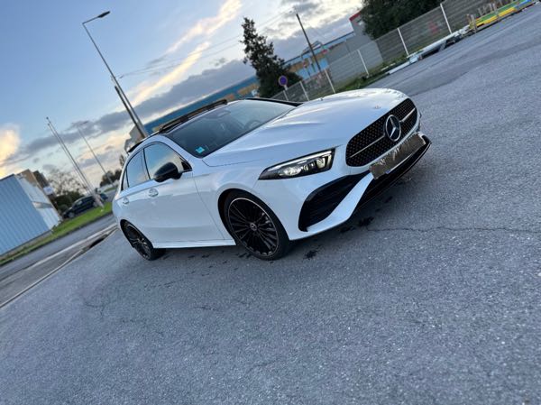 Mercedes-Benz Classe A IV BERLINE 180 D BUSINESS LINE 8G-DCT