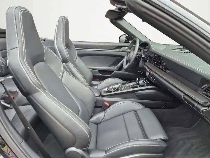 Porsche 911 Carrera 4 GTS/2.000 kms/541ch/GARANTIE CONTRUCTEUR