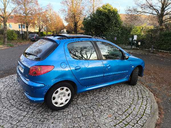 Peugeot 206 (2) 1.4 STYLE 5P