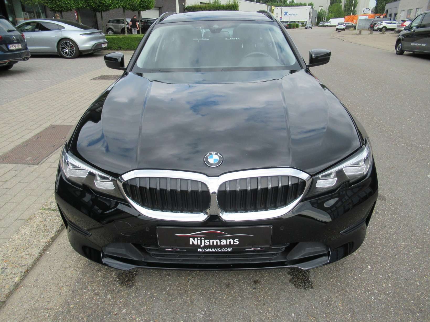 BMW 318 i Touring Aut. Advantage-Navi-Airco-Cruise-PDC