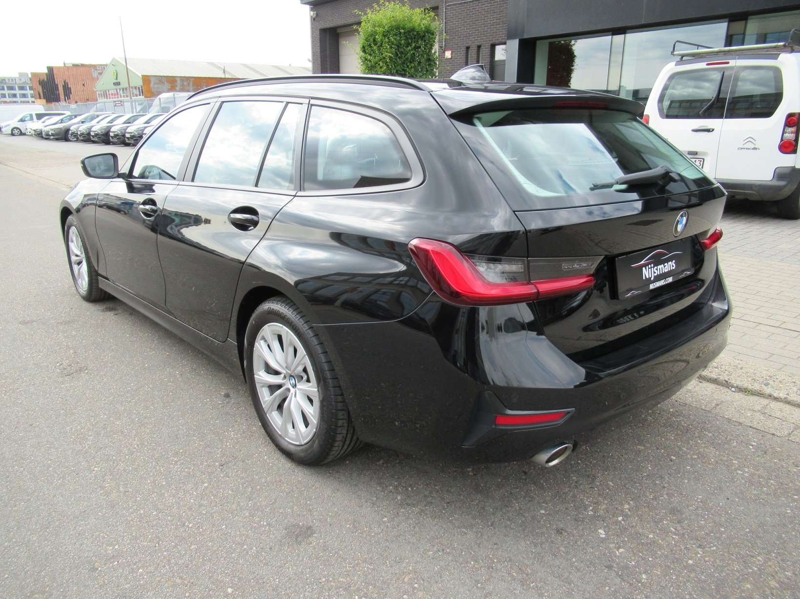 BMW 318 i Touring Aut. Advantage-Navi-Airco-Cruise-PDC