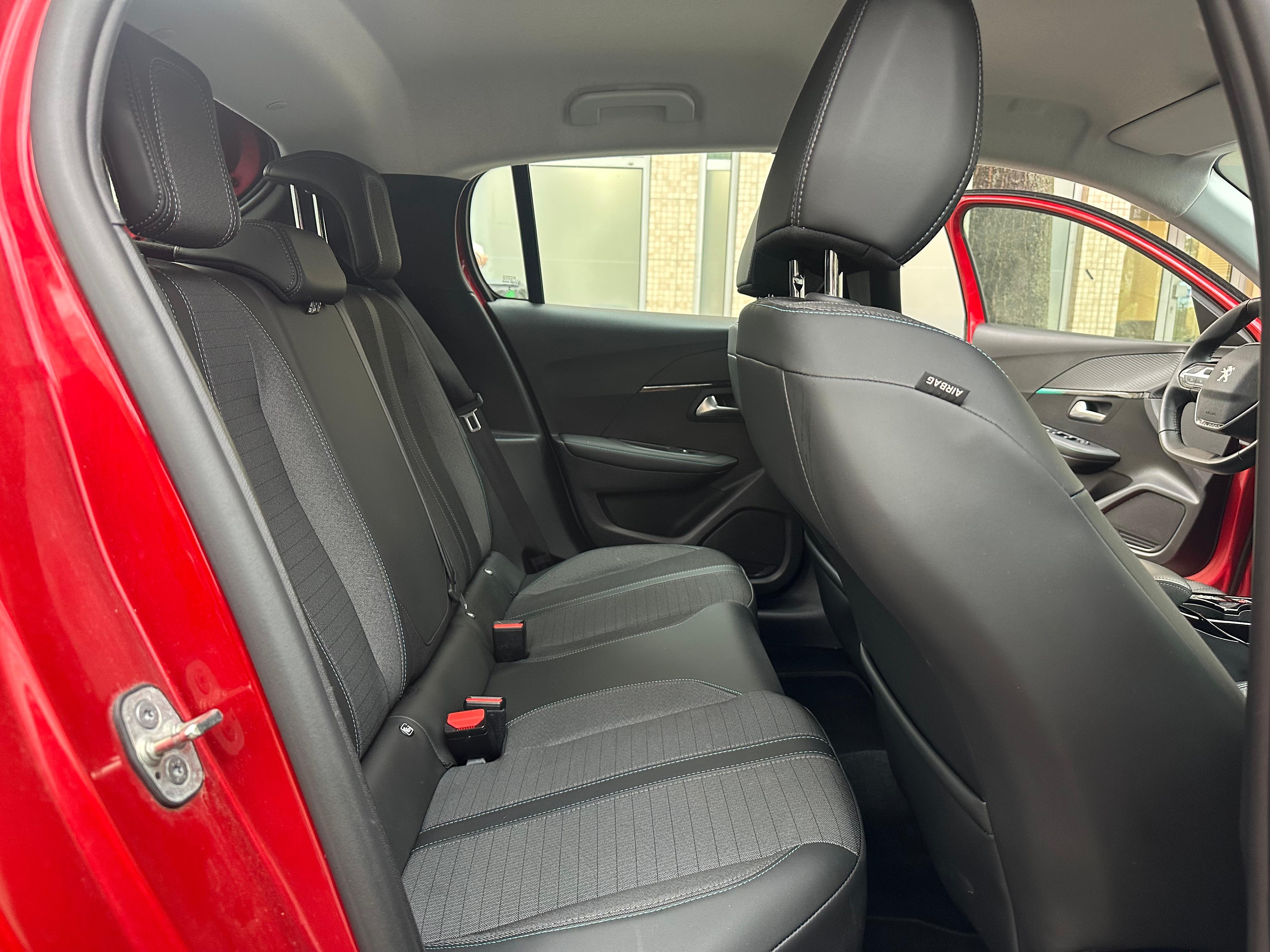 Peugeot 208 II 1.2 PURETECH 130 S&amp;S EAT8 ALLURE PACK