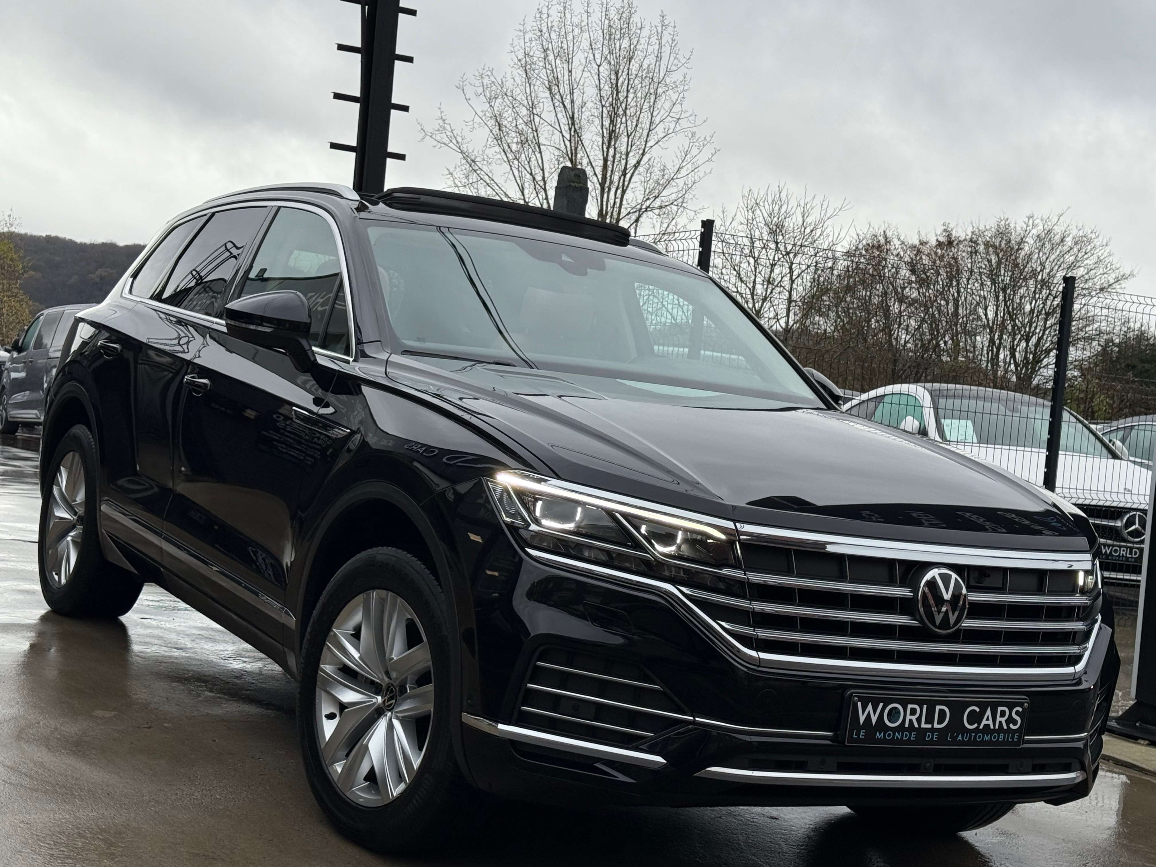 Volkswagen Touareg 3.0TDi V6 4MOTION PANO DISTRO PNEUMATIC CAM360°