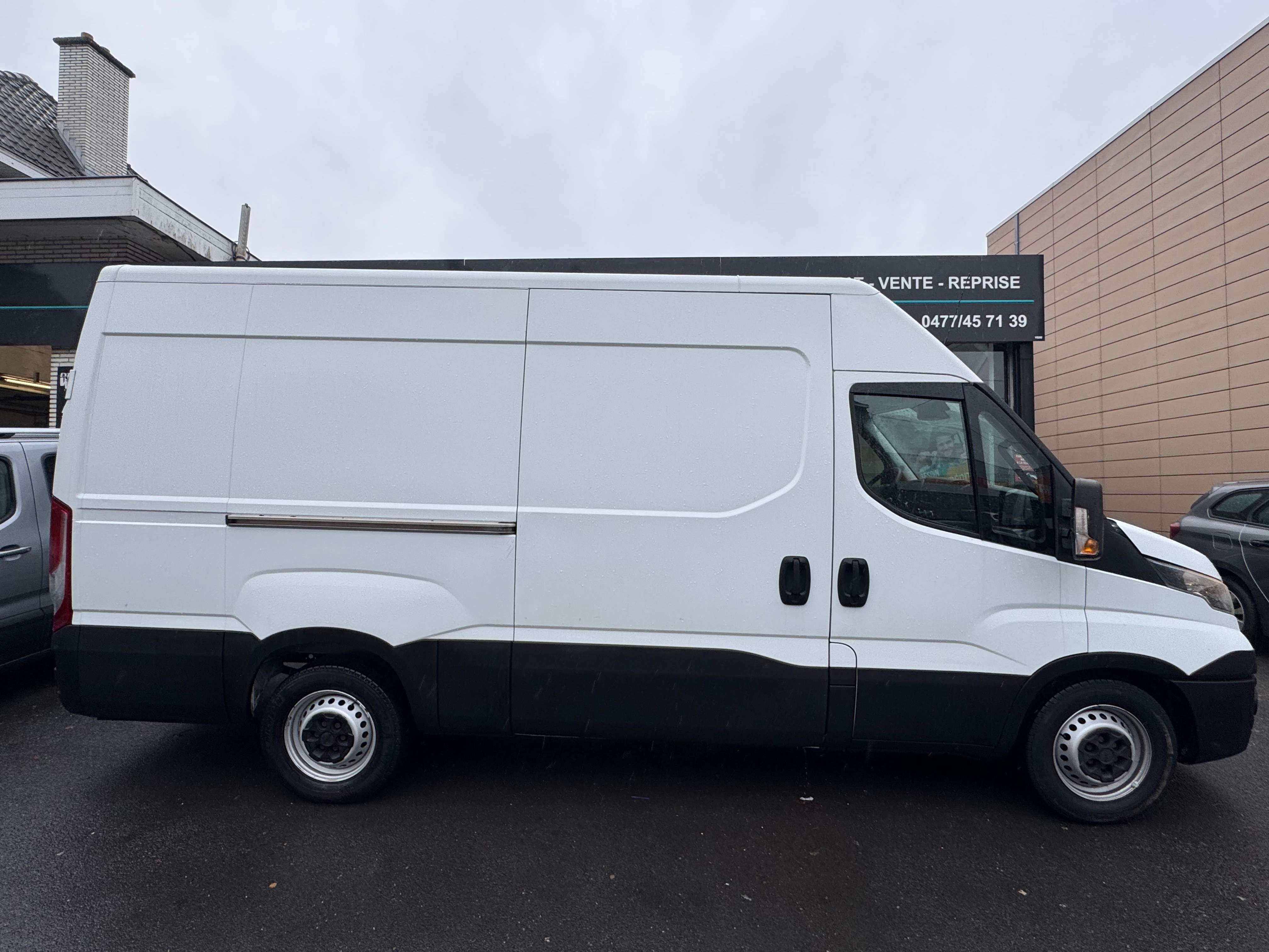 Iveco Daily 35C13SV 2.3 Turbo 3place Airco