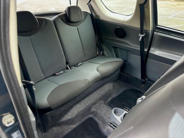 Toyota Aygo (2) 1.4 D CONFORT 3P