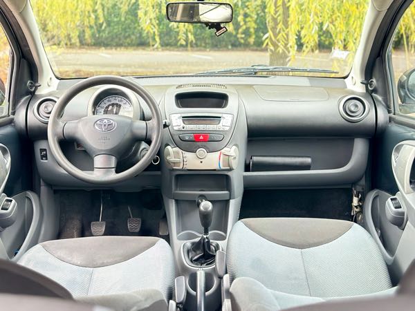 Toyota Aygo (2) 1.4 D CONFORT 3P
