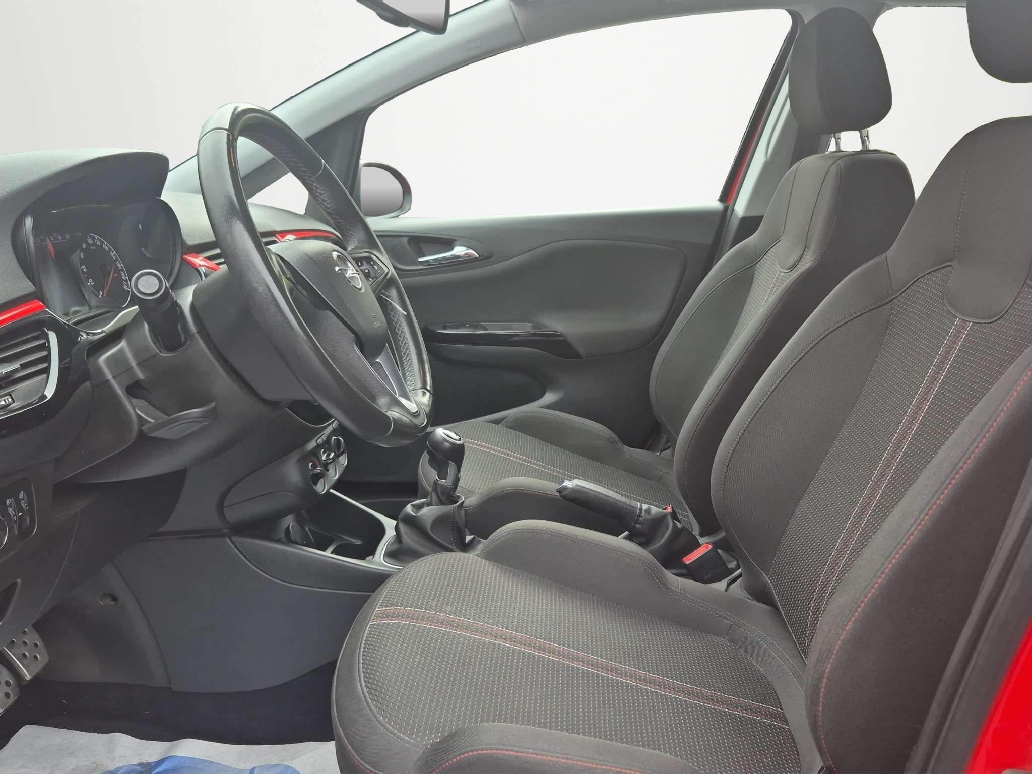 Opel Corsa 1.2i Black Edition - Petit Budget Economique et Bien Equipé - Garantie 12 Mois avec Entretien Effectué - Zone LEZ ok
