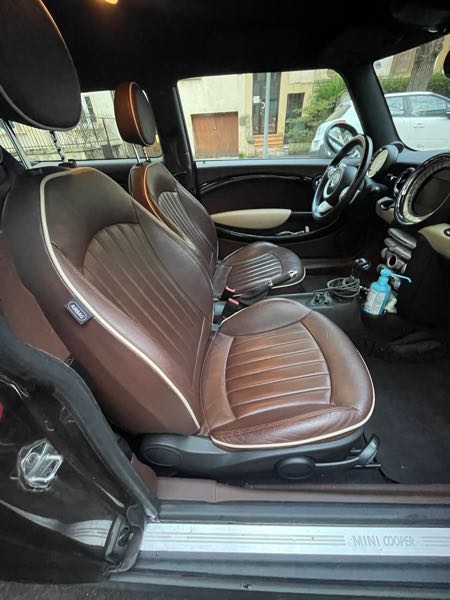 Mini Clubman II CLUBMAN 1.6 D 110 COOPER PACK CHILI BVA6