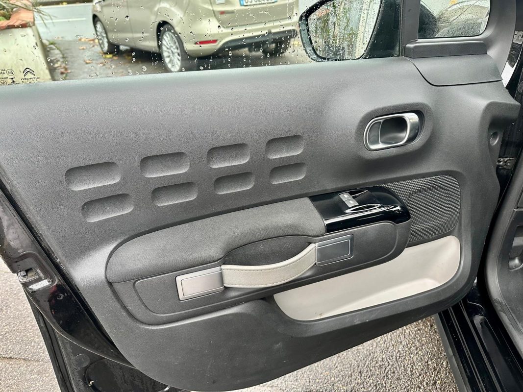 Citroen C3 1.5 BlueHDi 100 SHINE *1ère MAIN*