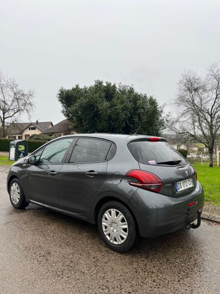 Peugeot 208 (2) 1.2 PURETECH 82 S&amp;S ACTIVE 5P