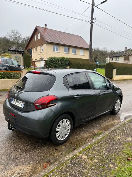 Peugeot 208 (2) 1.2 PURETECH 82 S&amp;S ACTIVE 5P