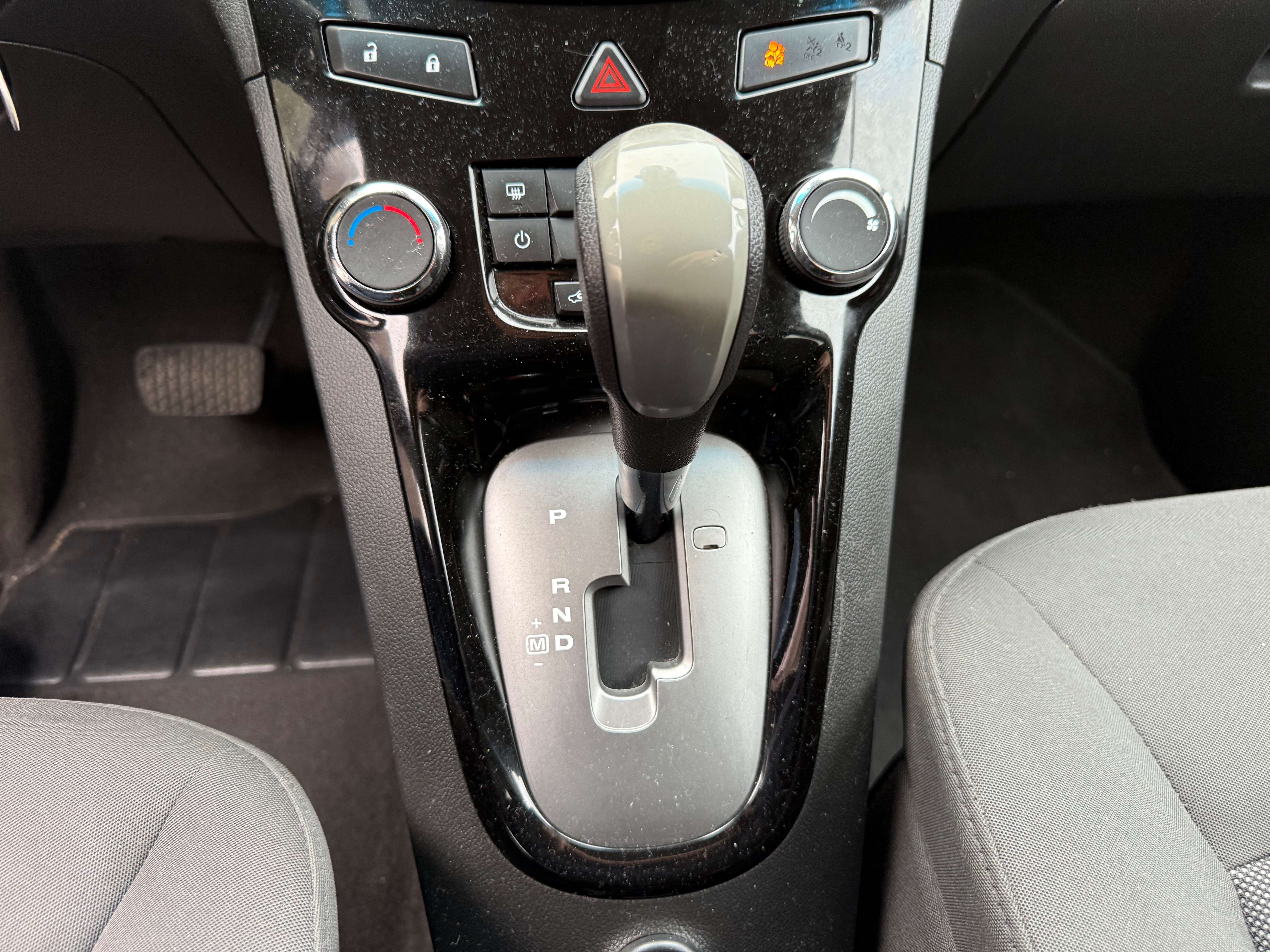 Chevrolet Orlando 1.8i LTZ   // 7 PLaces // BOITE AUTO .