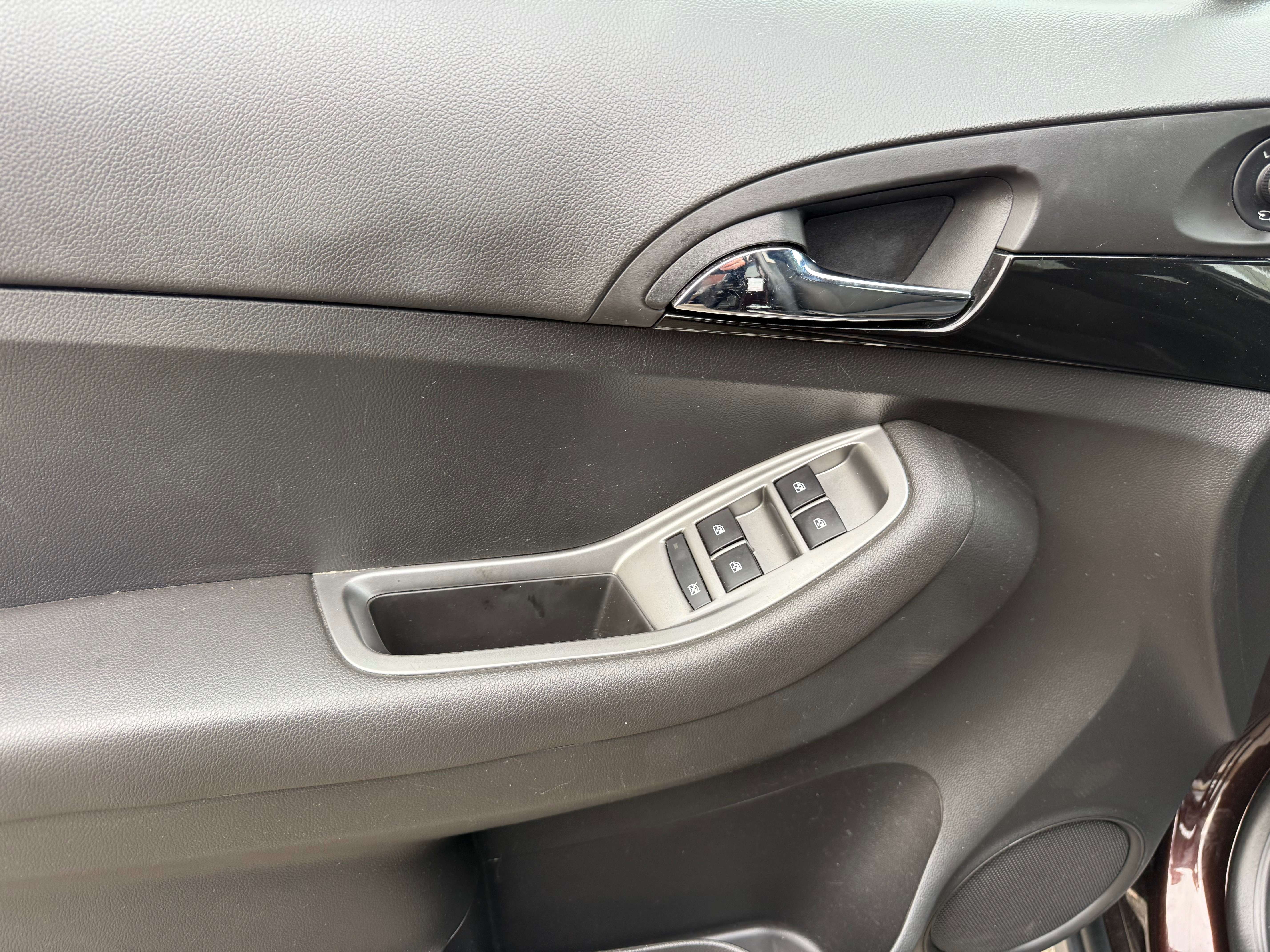 Chevrolet Orlando 1.8i LTZ   // 7 PLaces // BOITE AUTO .