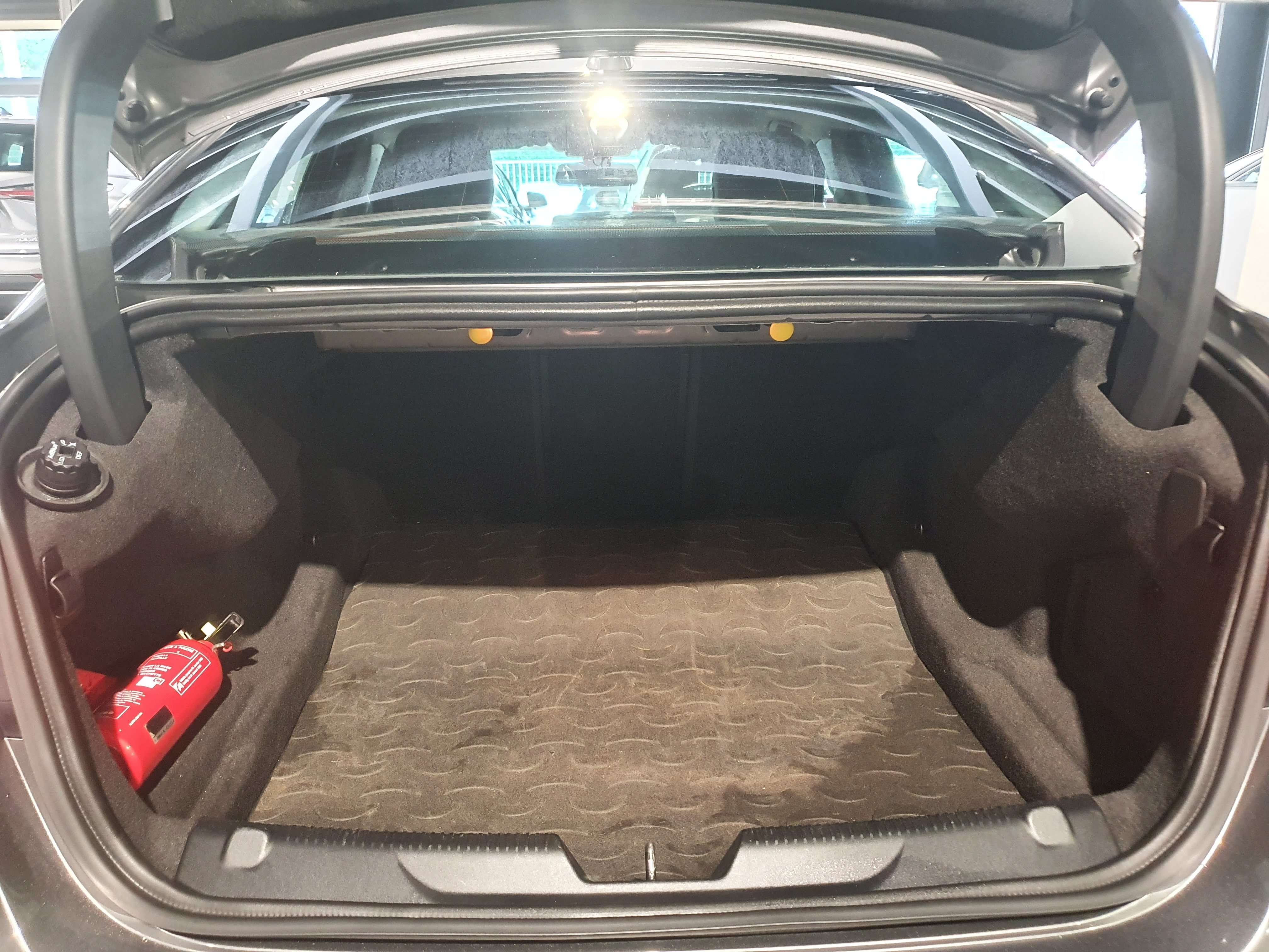 Jaguar XE 2.0 D E-prestige