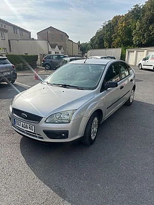 Ford Focus II 1.6 115 TI-VCT TRES SPECIALE 5P
