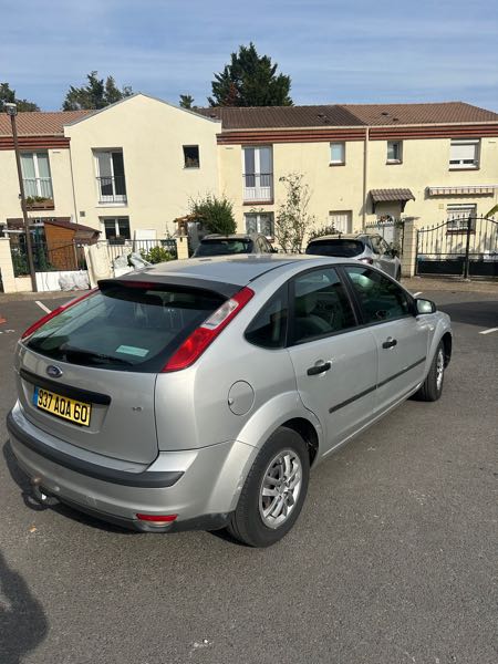 Ford Focus II 1.6 115 TI-VCT TRES SPECIALE 5P