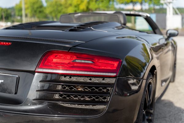 Audi R8 (2) SPYDER 4.2 V8 FSI 430 S TRONIC 7