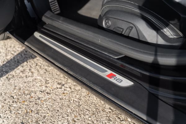 Audi R8 (2) SPYDER 4.2 V8 FSI 430 S TRONIC 7