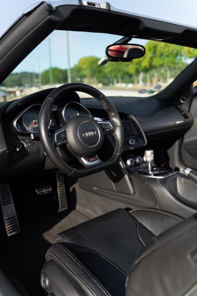 Audi R8 (2) SPYDER 4.2 V8 FSI 430 S TRONIC 7