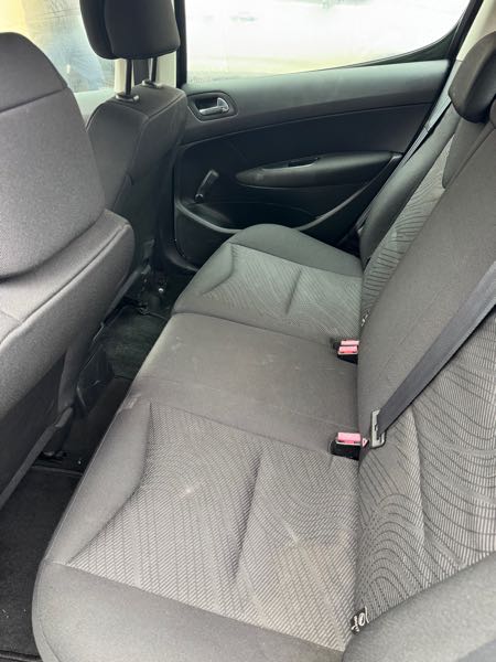 Peugeot 308 1l6
