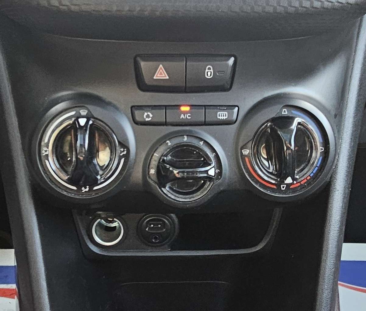 Peugeot 2008 2008 1.2i PureTech Active - Garantie