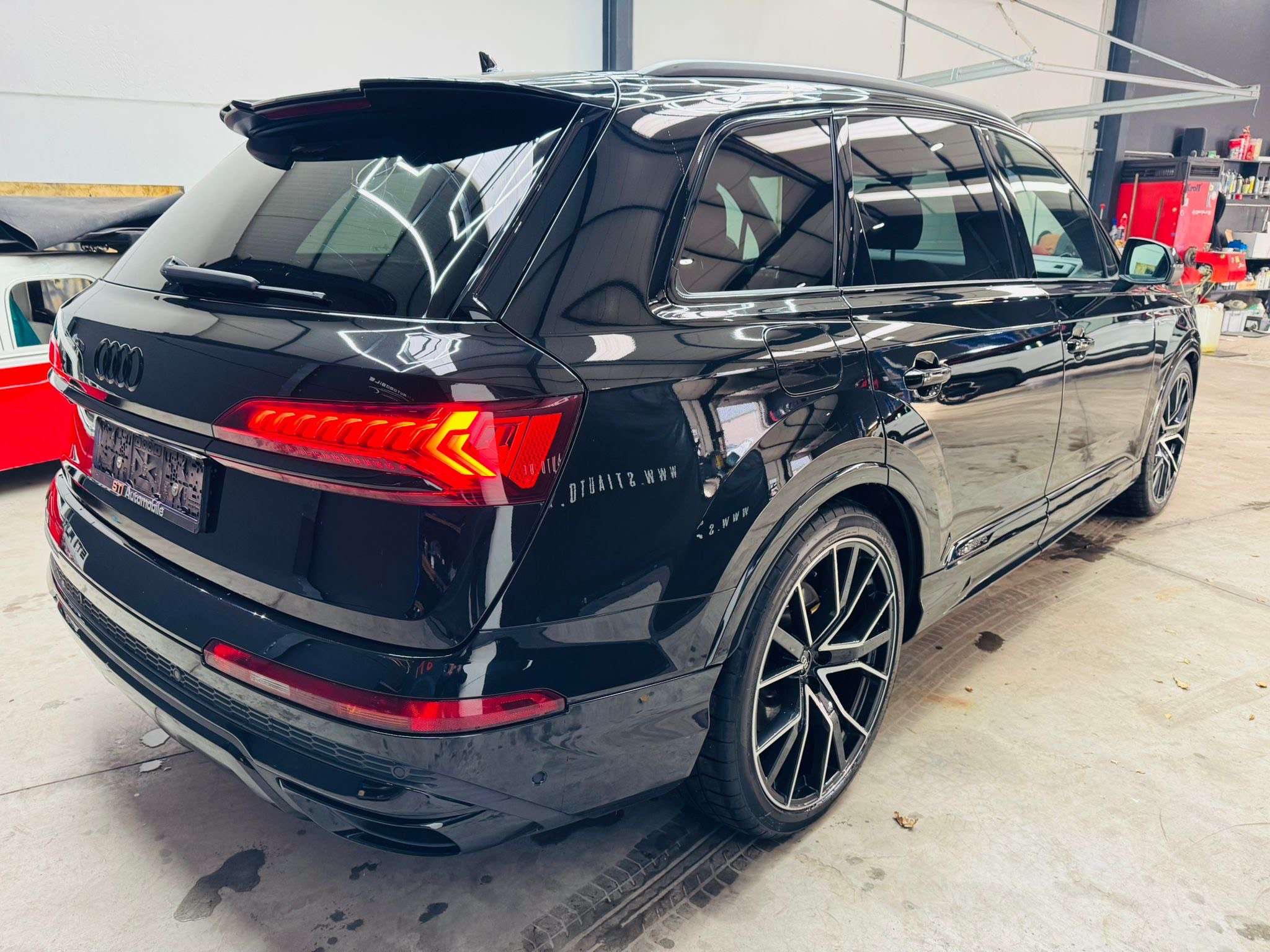 Audi Q7 Quattro  FULL S line 7 PLACES
