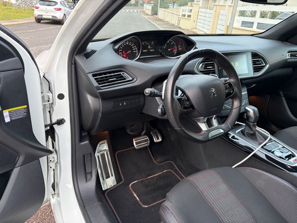 Peugeot 308 II (2) 1.6 BLUEHDI 120 S&amp;S GT LINE EAT6