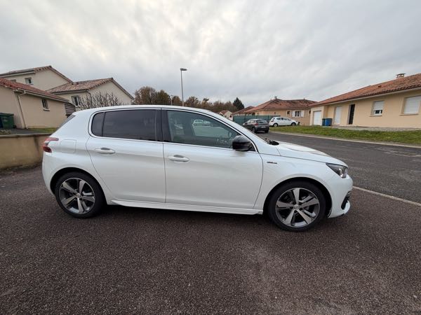 Peugeot 308 II (2) 1.6 BLUEHDI 120 S&amp;S GT LINE EAT6