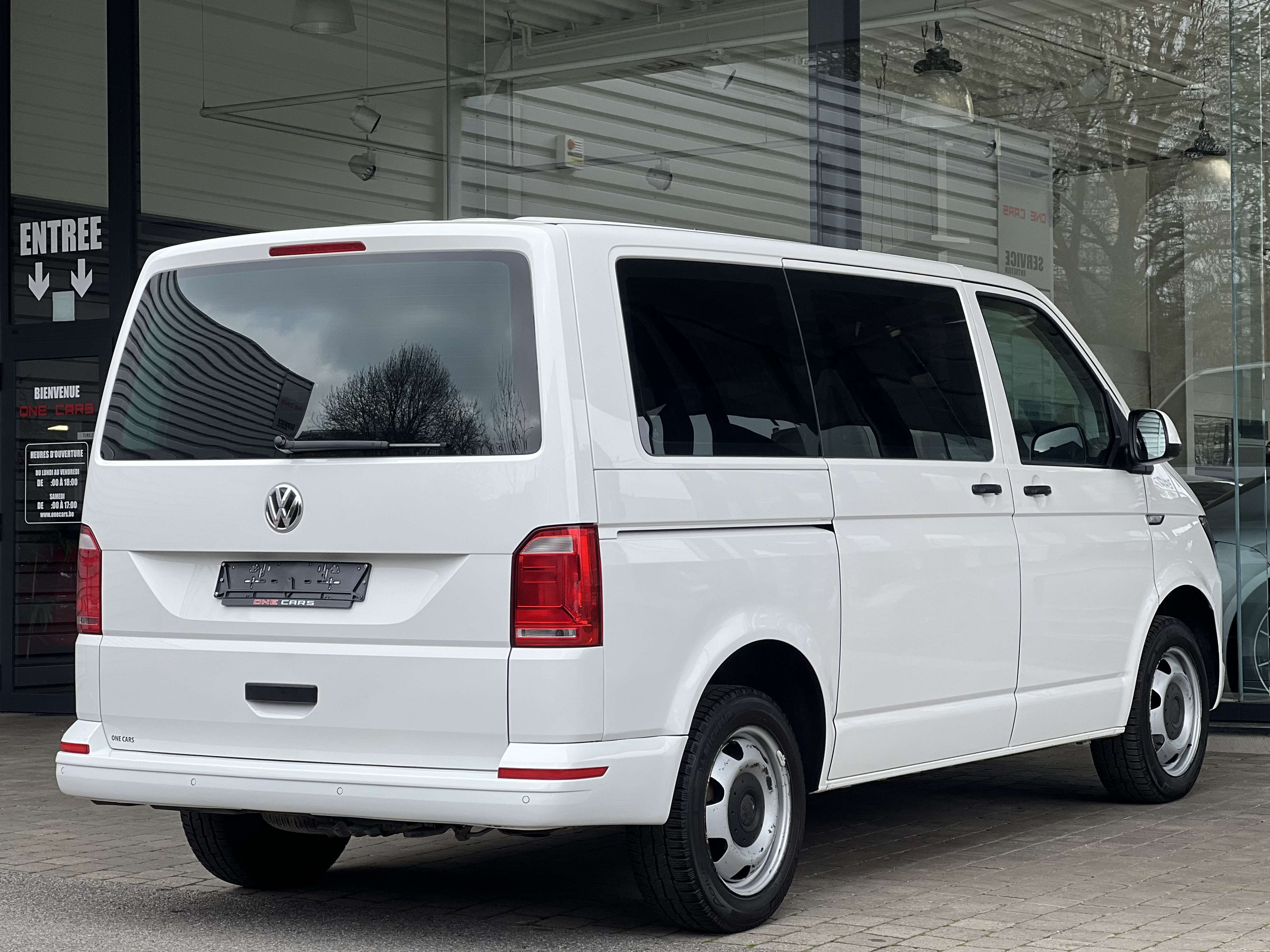 Volkswagen T6 Transporter Tiptronic 2.0 TDi 150cv (9PL) GPS-CLIM-WIFI-JA17