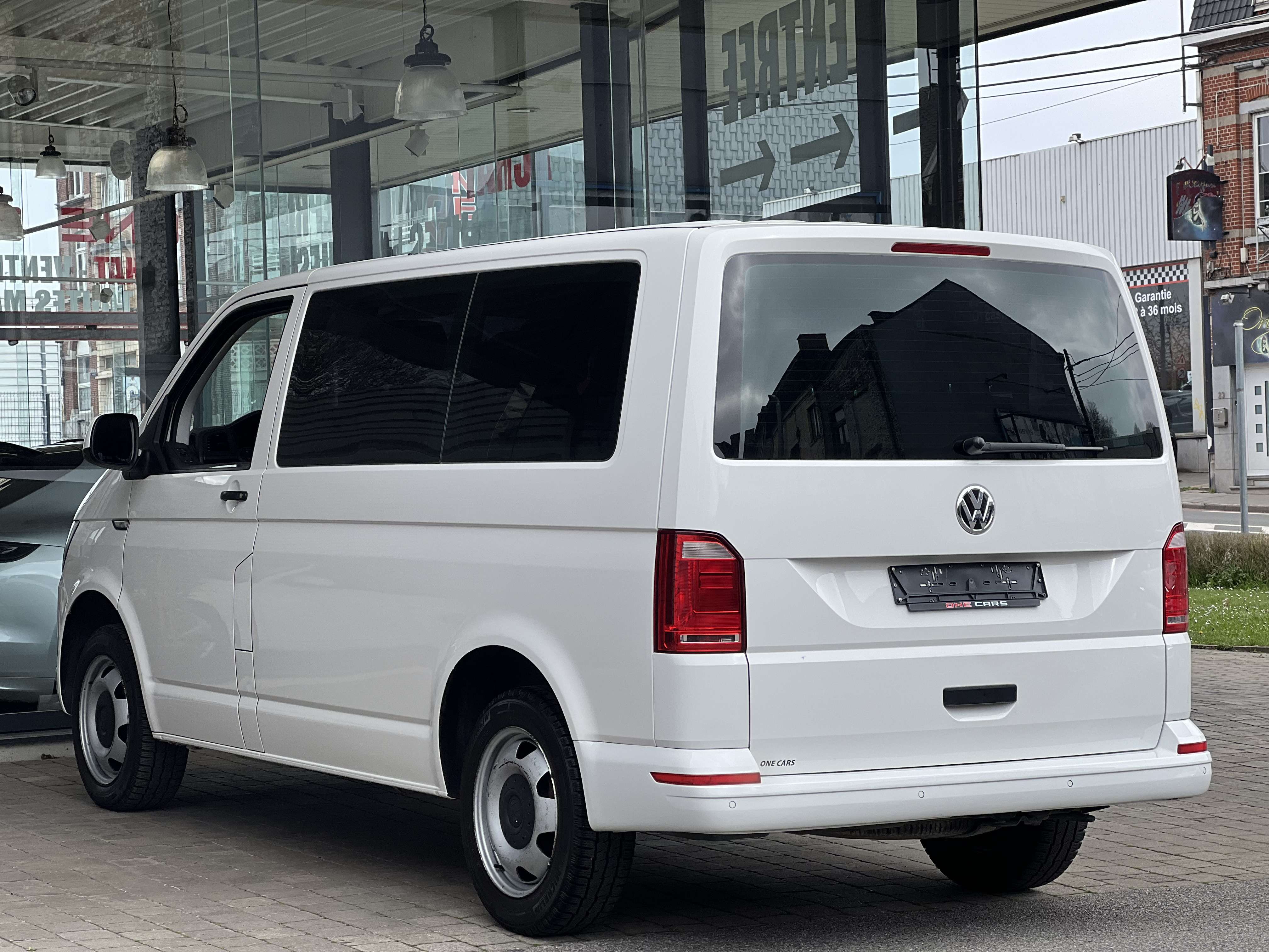 Volkswagen T6 Transporter Tiptronic 2.0 TDi 150cv (9PL) GPS-CLIM-WIFI-JA17