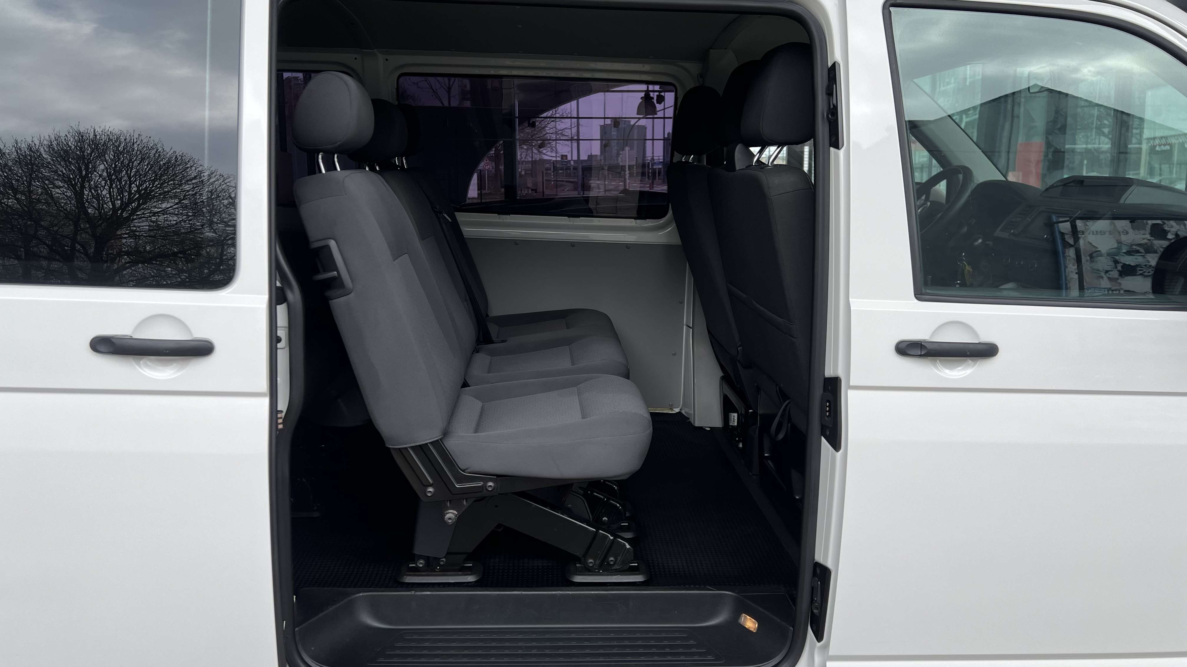 Volkswagen T6 Transporter Tiptronic 2.0 TDi 150cv (9PL) GPS-CLIM-WIFI-JA17