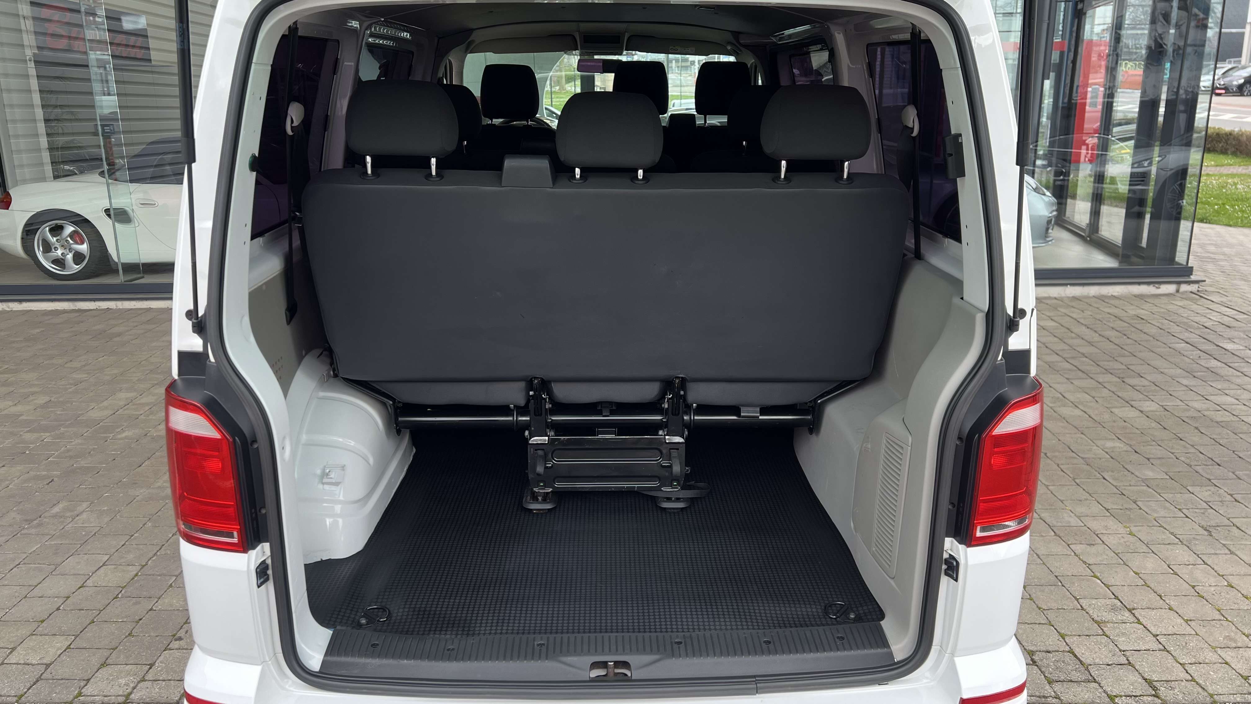 Volkswagen T6 Transporter Tiptronic 2.0 TDi 150cv (9PL) GPS-CLIM-WIFI-JA17