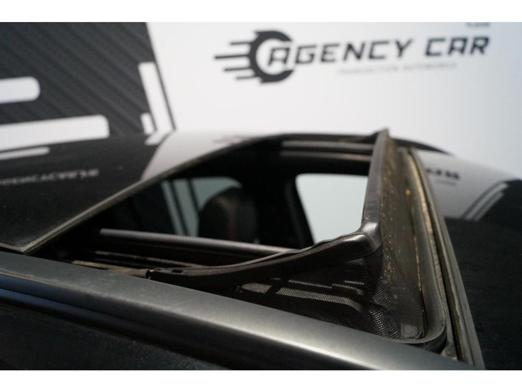 Mercedes-Benz Gla 250 e + Hybrid EQ Power - BV 8G-DCT AMG LINE Toit ouvrant 2 ème main