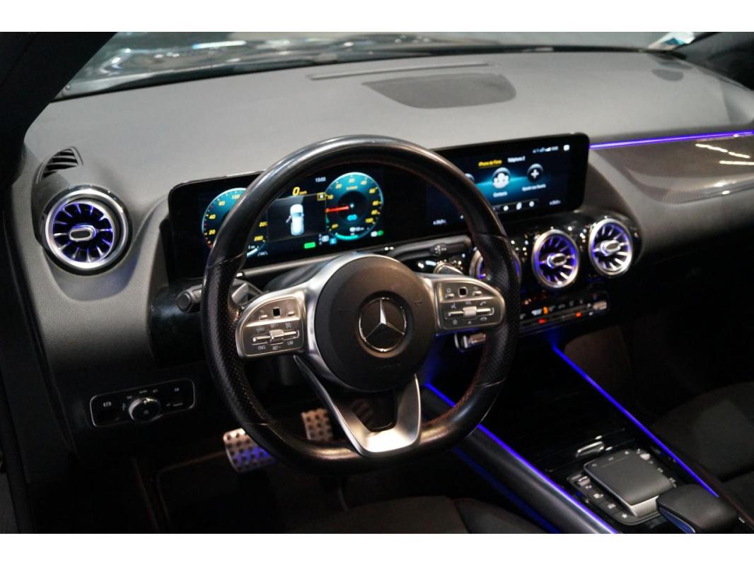 Mercedes-Benz Gla 250 e + Hybrid EQ Power - BV 8G-DCT AMG LINE Toit ouvrant 2 ème main